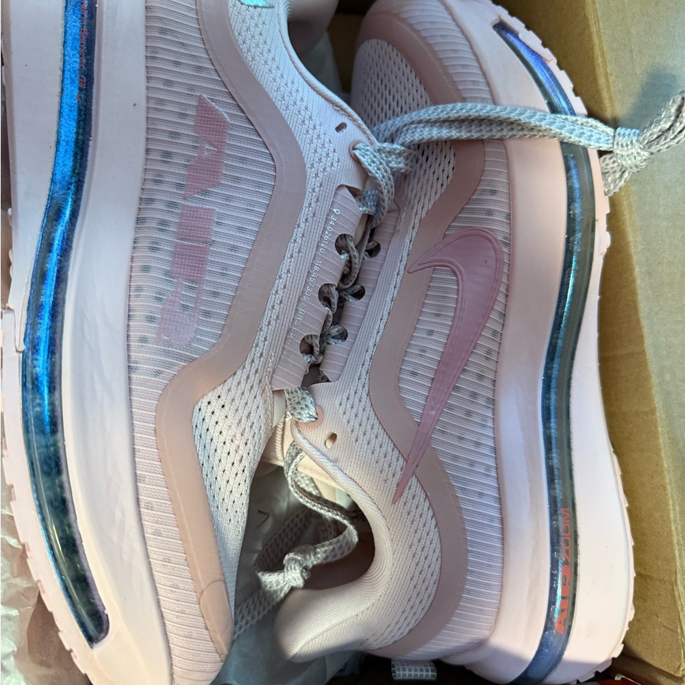 Nike Women's Sneakers - Pink and Blue